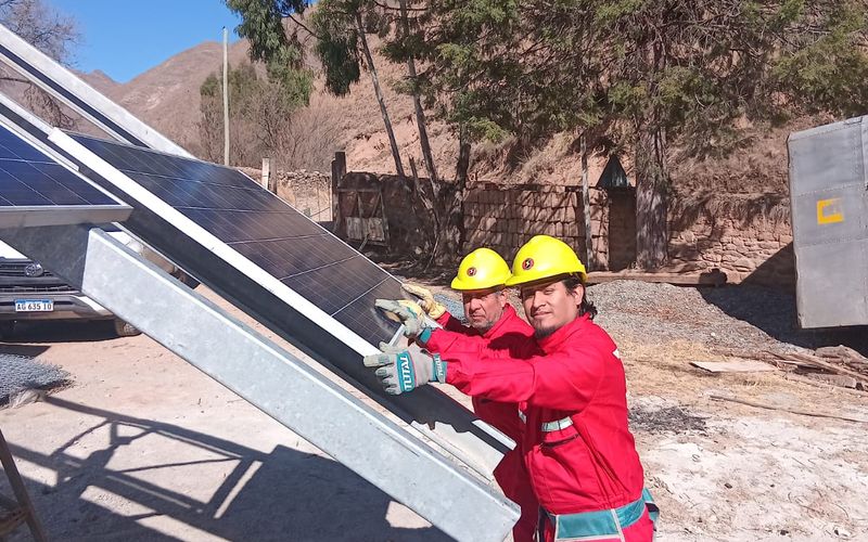 Instalación fotovoltaica en quebrada — PERMER 3